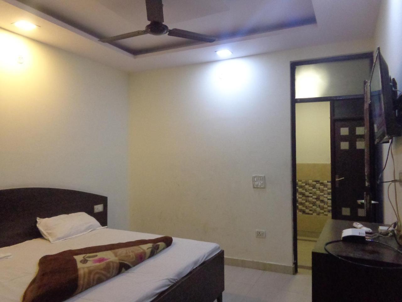 Hotel Silver Residency Neu-Delhi Exterior foto