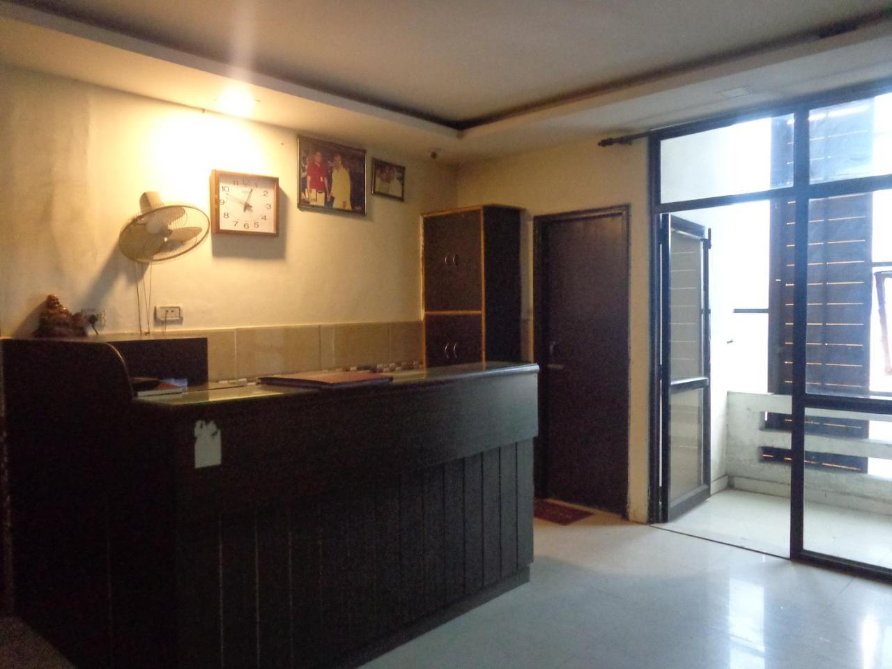 Hotel Silver Residency Neu-Delhi Exterior foto